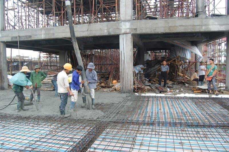 Hướng dẫn bảo dưỡng bê tông móng đúng cách